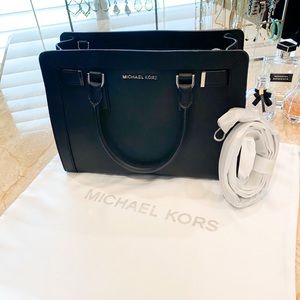 Michael Kors Dillon bag